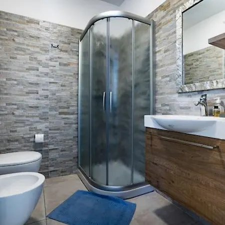 Ginevra Colico - Piscina Vista Di Holiday home